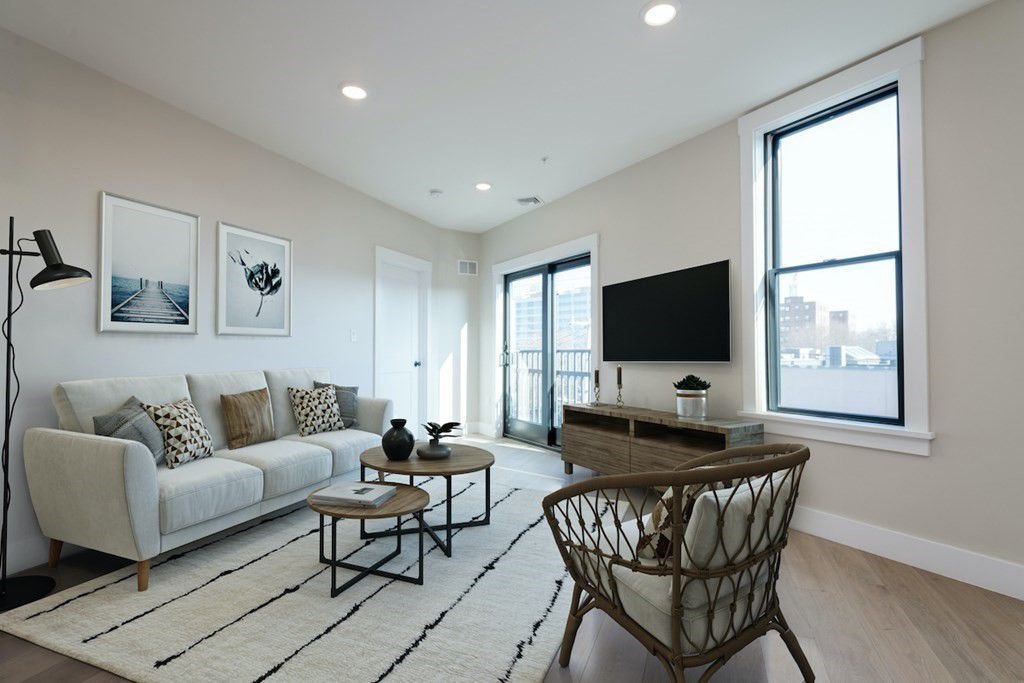 Cambridge Condo: 305 Webster Ave, 407