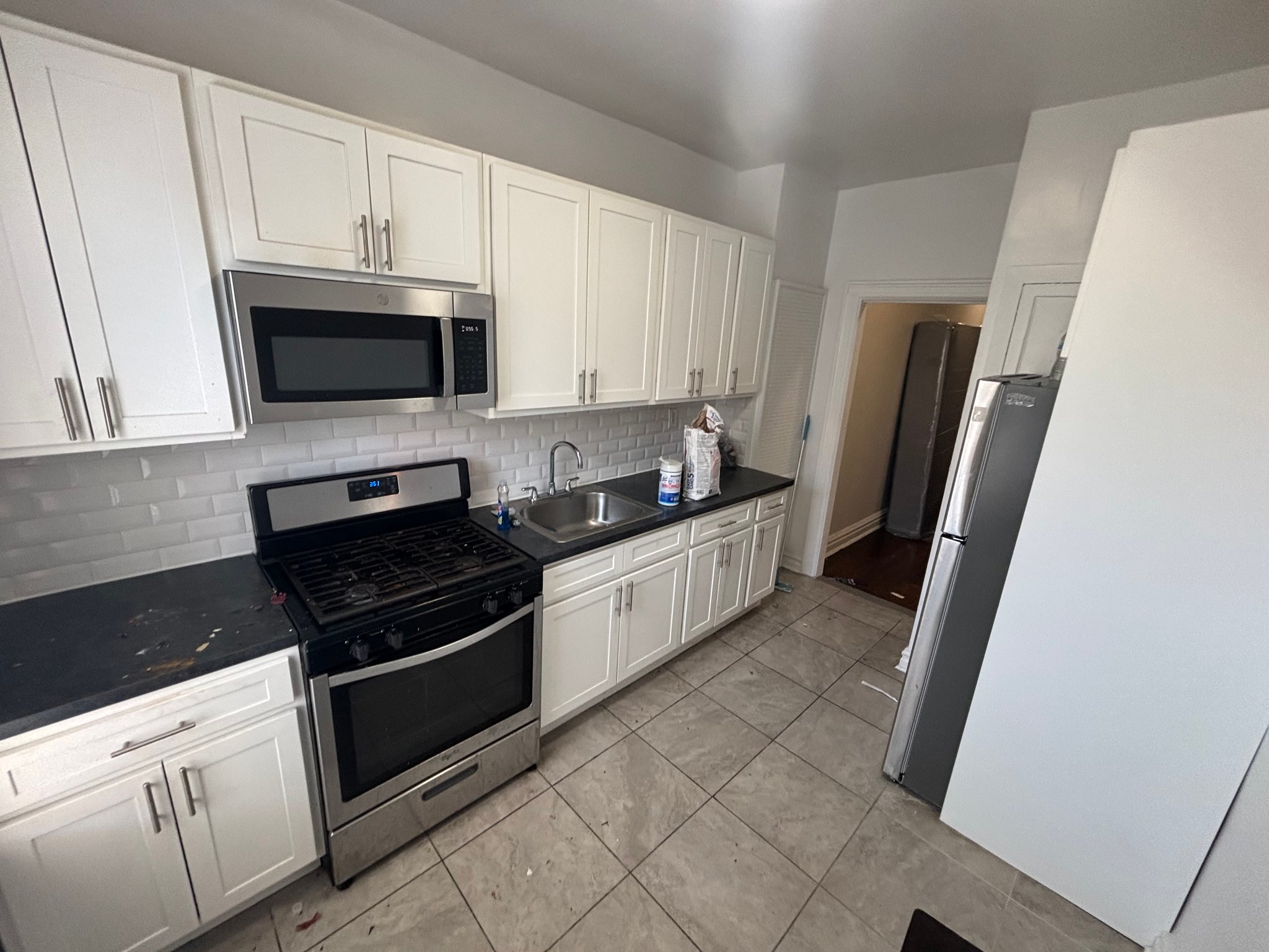 Jersey City Apartment: 115 Fairview Ave