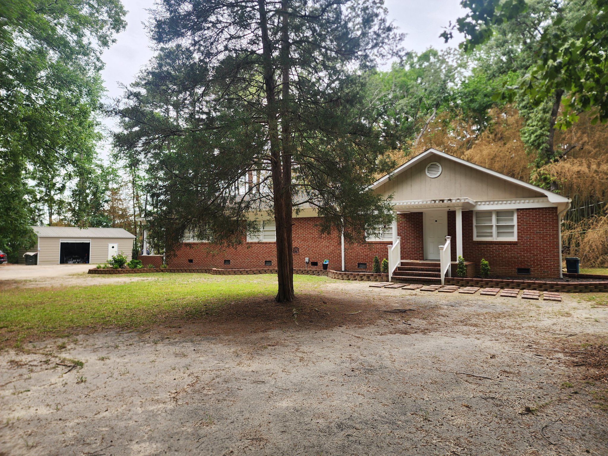 Fayetteville House: 4605 Blanton Rd