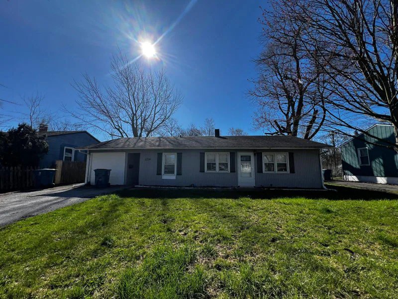 Sauk Village House: 2236 220th St