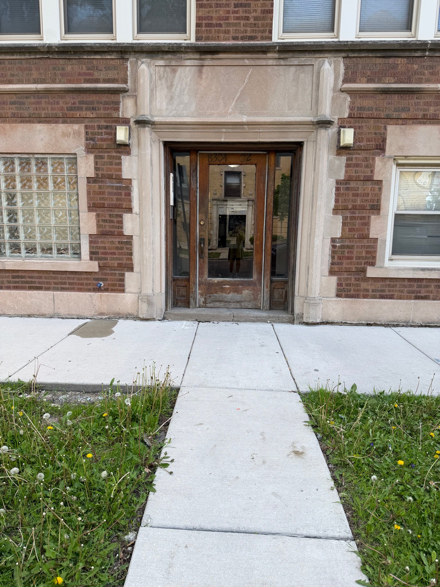 Chicago Apartment: 8308 South Paulina