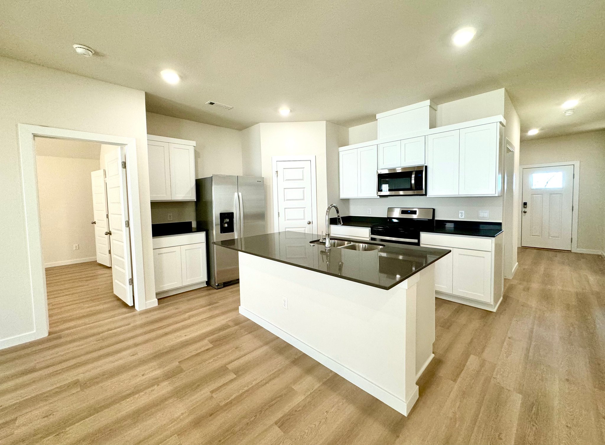 Springdale House: 5382 Selah St