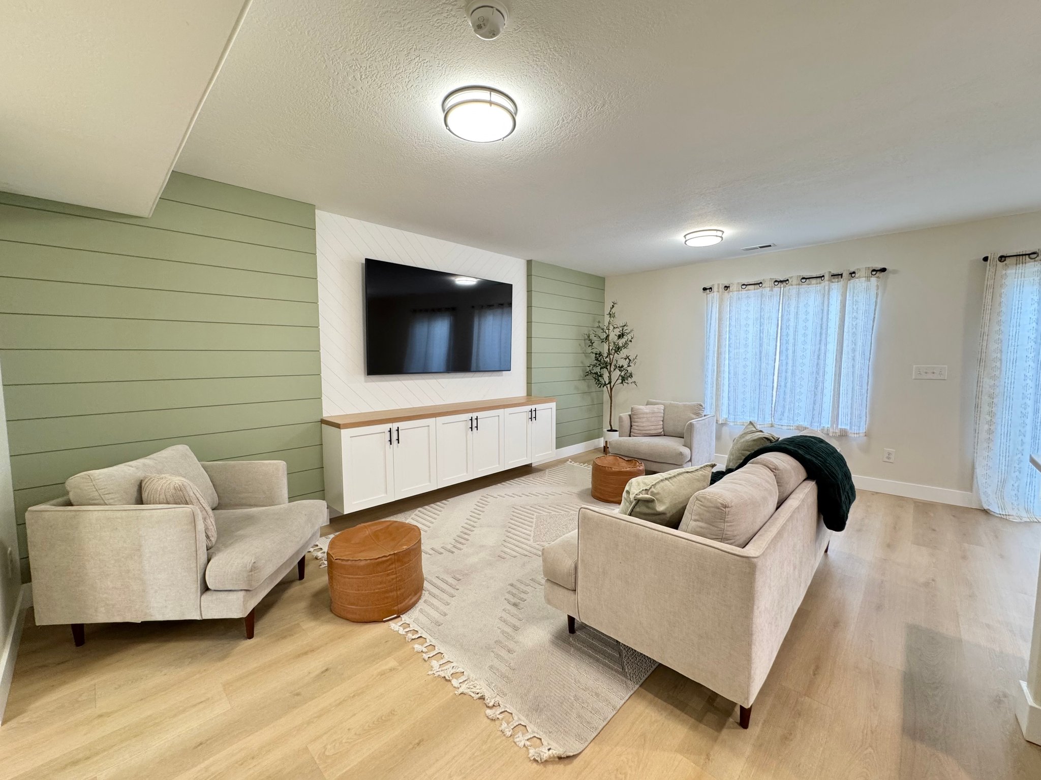 Layton Townhome: 2055 Evans Cove Loop