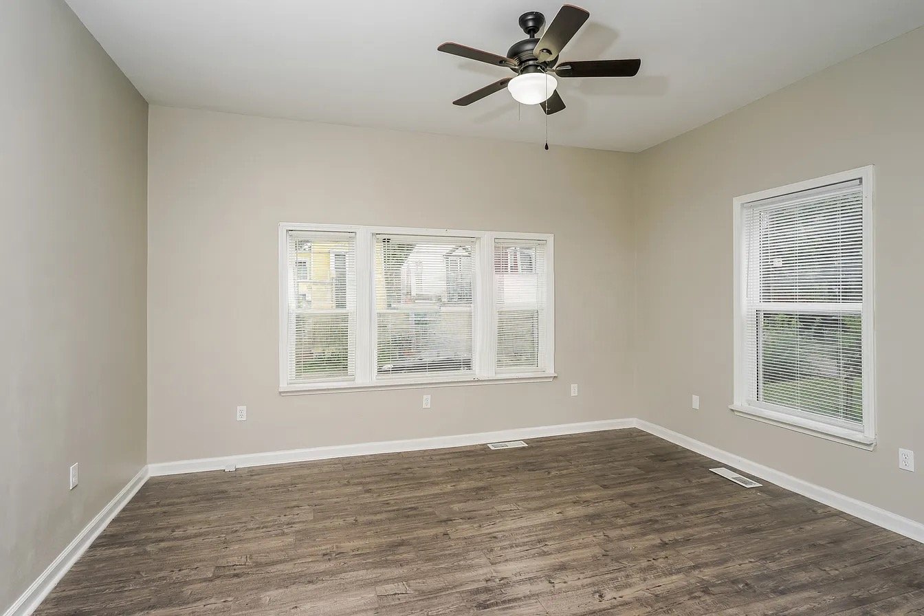 Cincinnati House: 916 Fairbanks Ave
