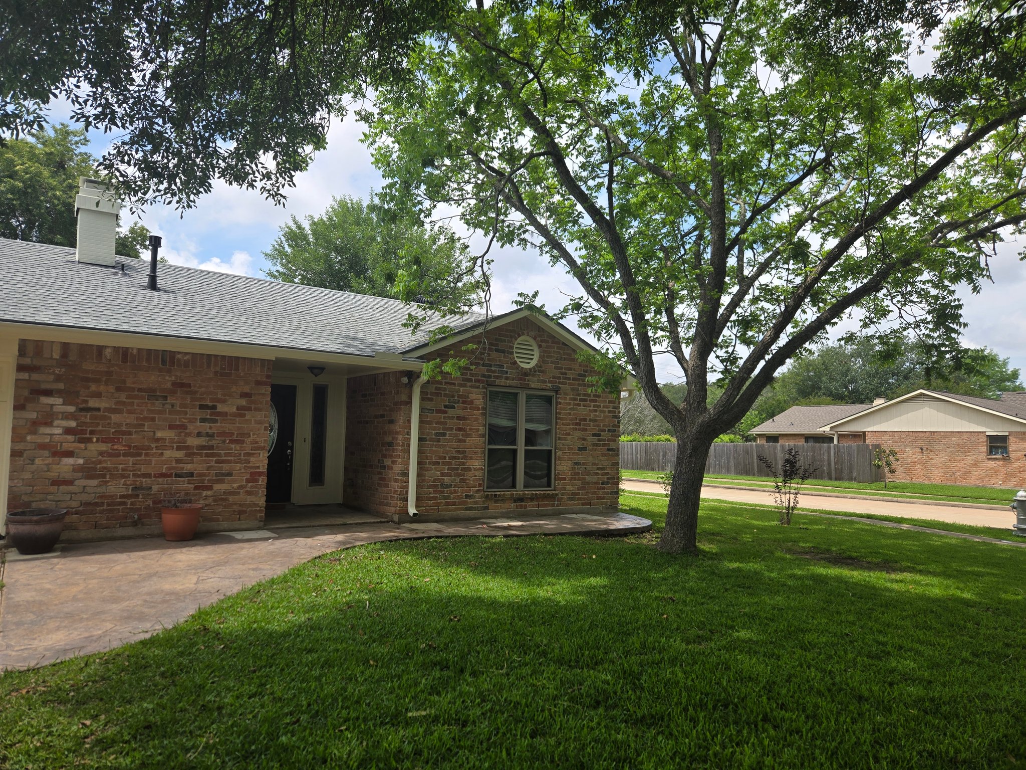 Sugar Land House: 3002 Jenny Dr