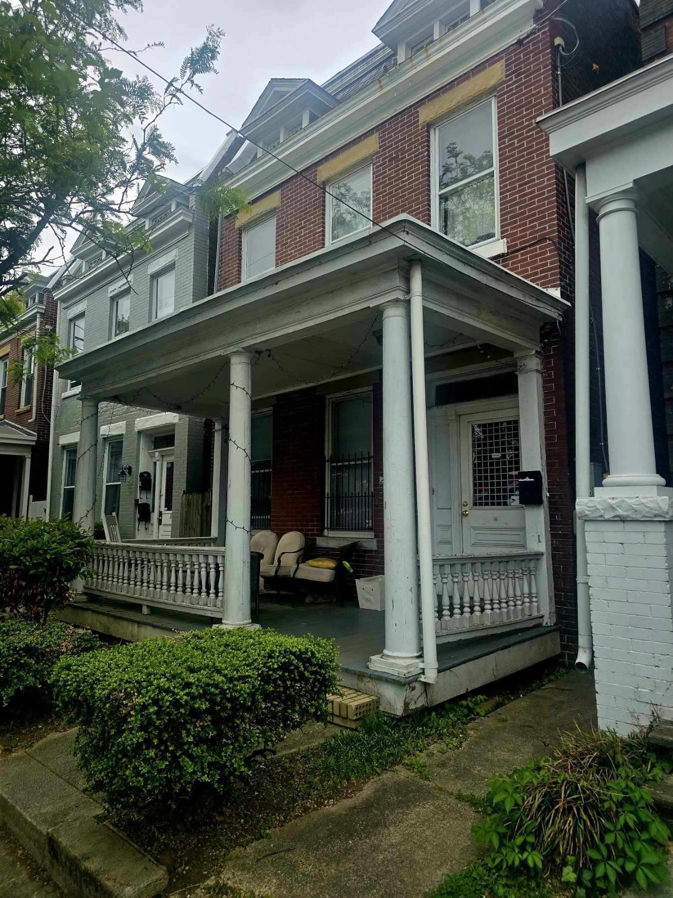 Richmond House: 2209 W Main St
