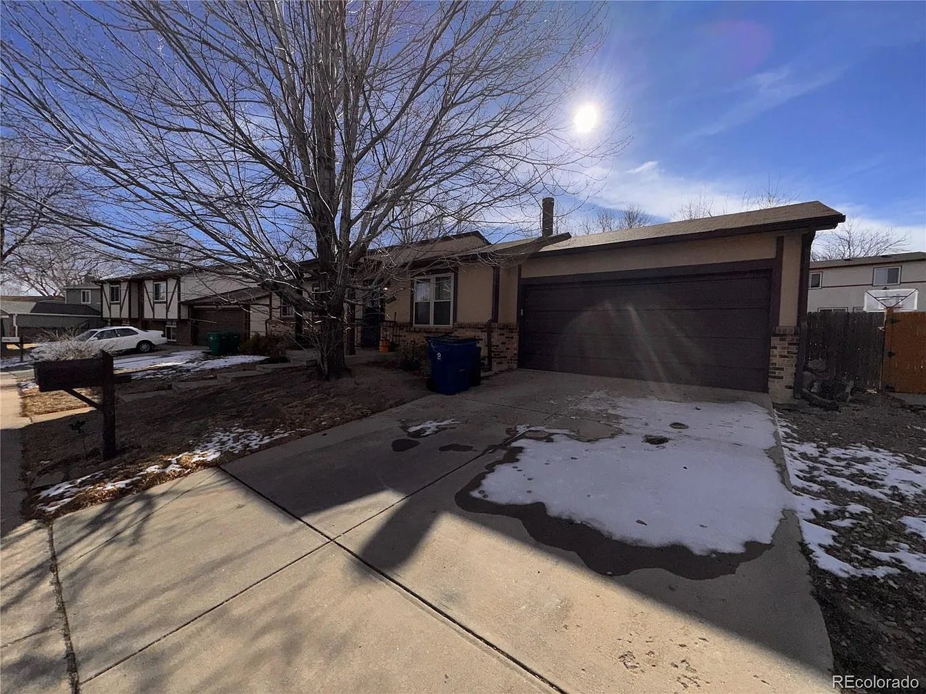 Aurora Townhome: 17496 E Grand Dr