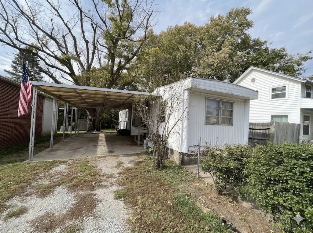 Tabor Other: 625 Main St