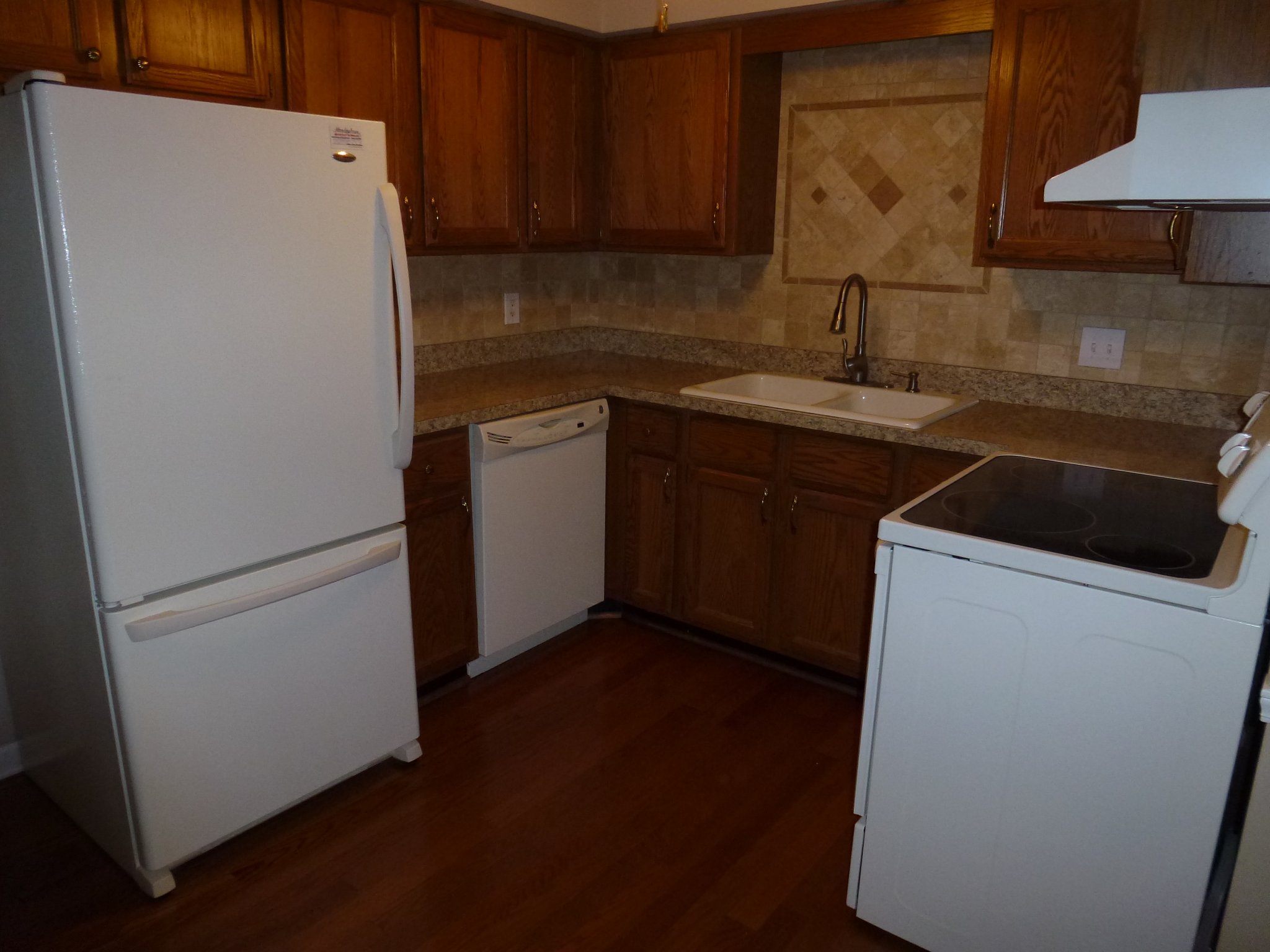 Mentor Condo: 10 Meadowlawn Dr.
