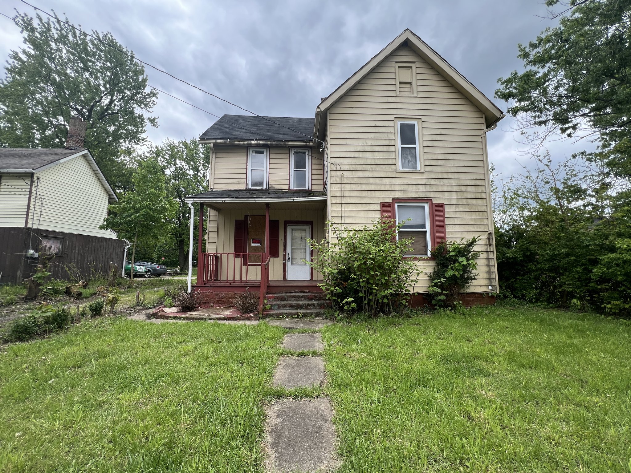 Canton House: 1946 Otto Pl NE