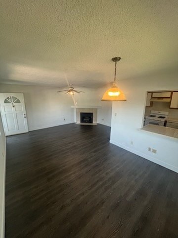 studio city Apartment: 4418 colfax