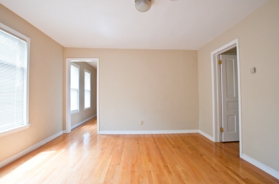 Milwaukee Townhome: 2431 N Farwell