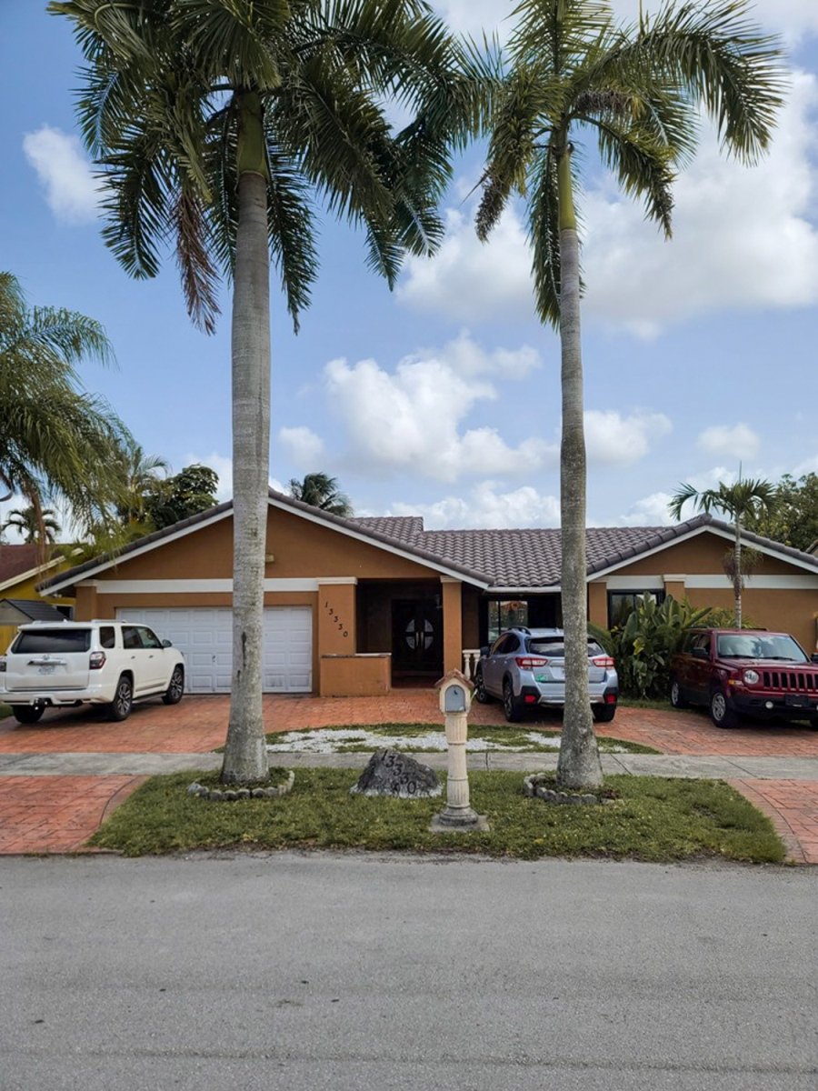 MIAMI House: 13330 sw 1st street