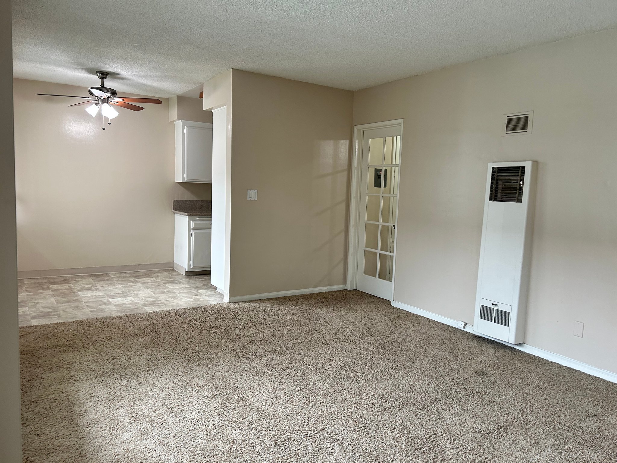 Pasadena Apartment: 260 N. Oak Ave
