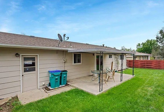 Fort Collins House: 1001 Ponderosa Dr