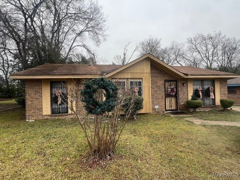 Montgomery House: 4025 Edge Hill Ln