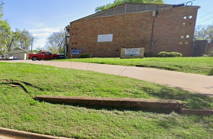 Palestine Apartment: 222 S Church St