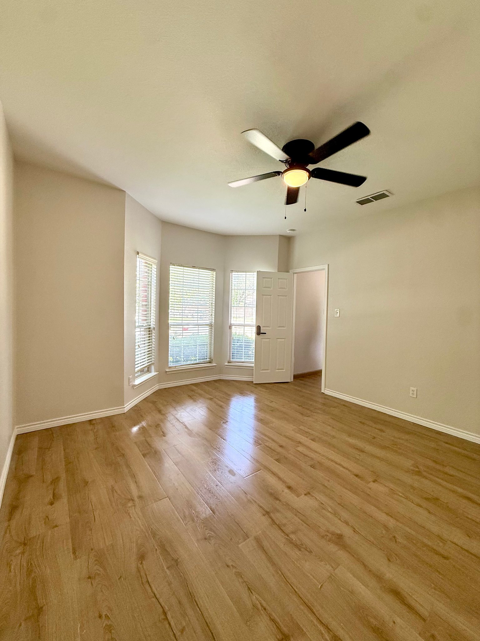 Garland Single Room: 610 Butternut Dr