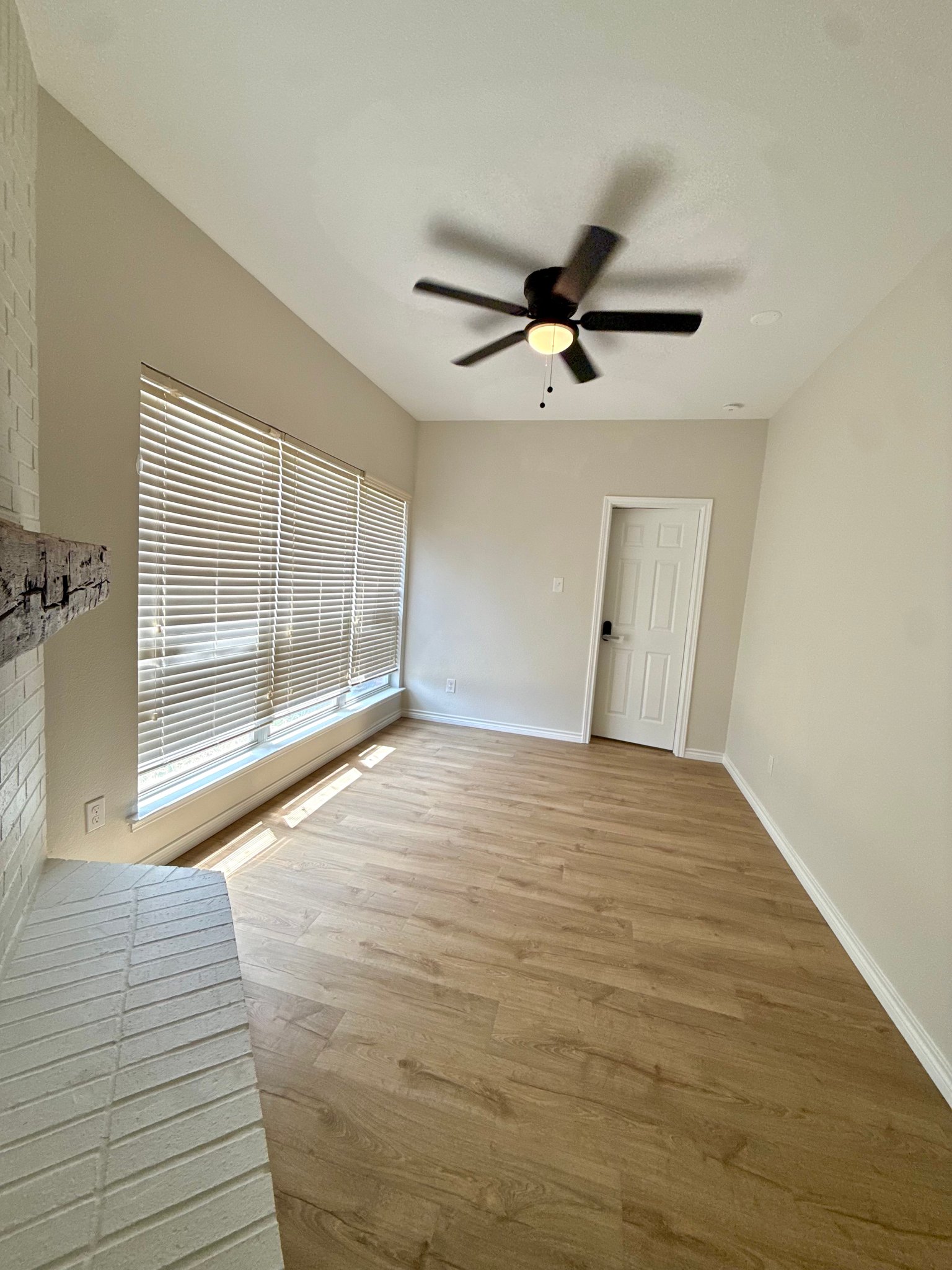 Garland Single Room: 610 Butternut Dr
