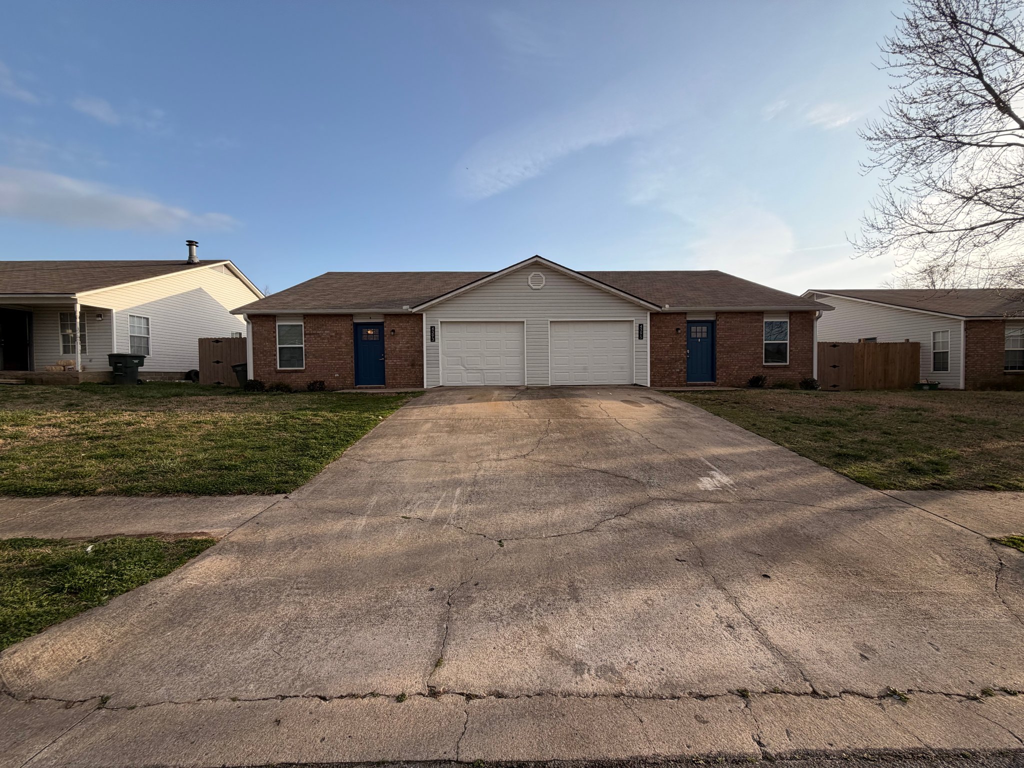 Fayetteville Townhome: 4395 W Thrasher Dr
