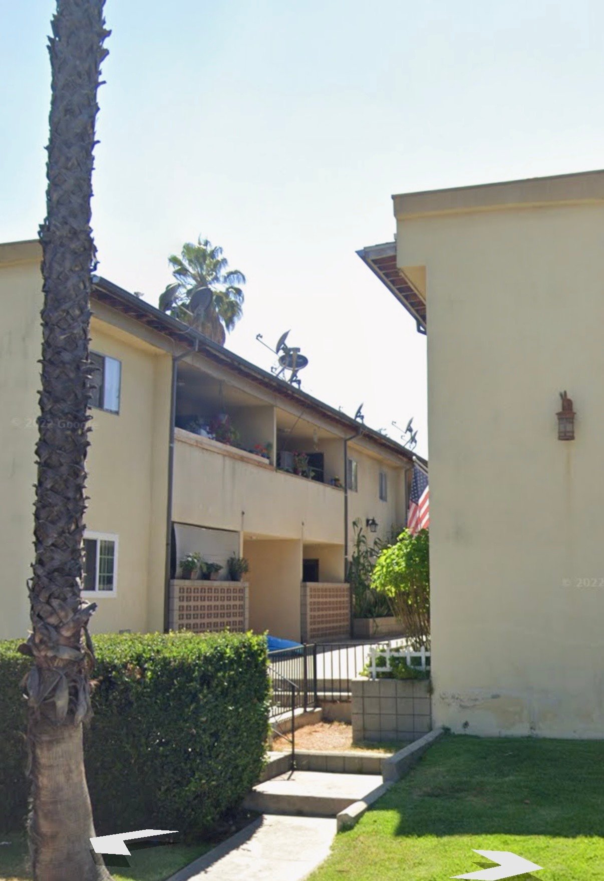 Pasadena Apartment: 49 Marion Ave