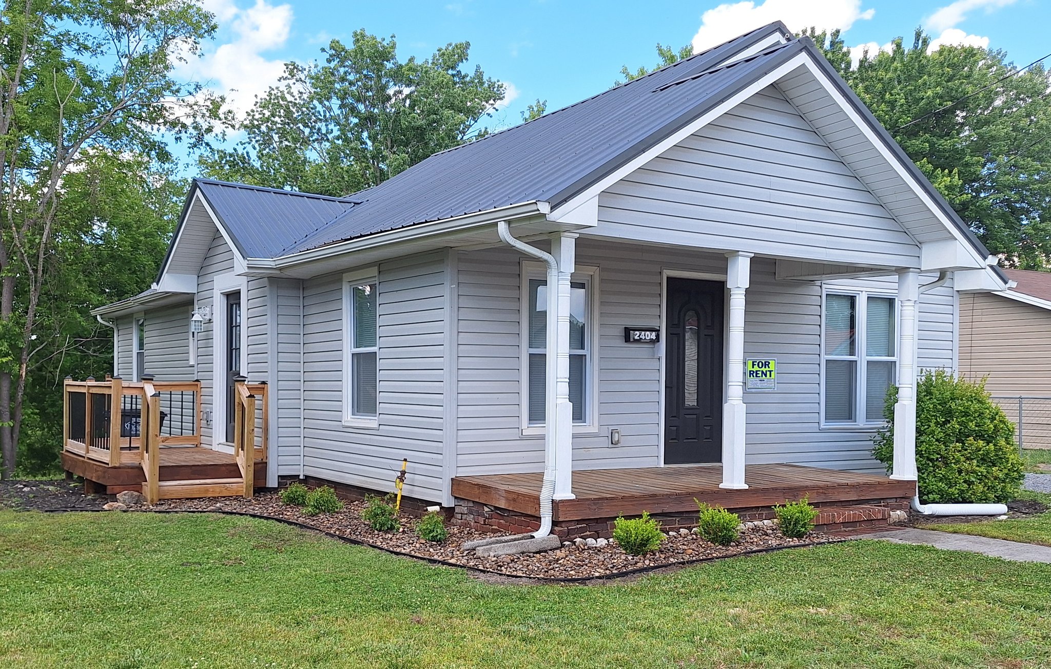 Kingsport House: 2404 Overlook Road