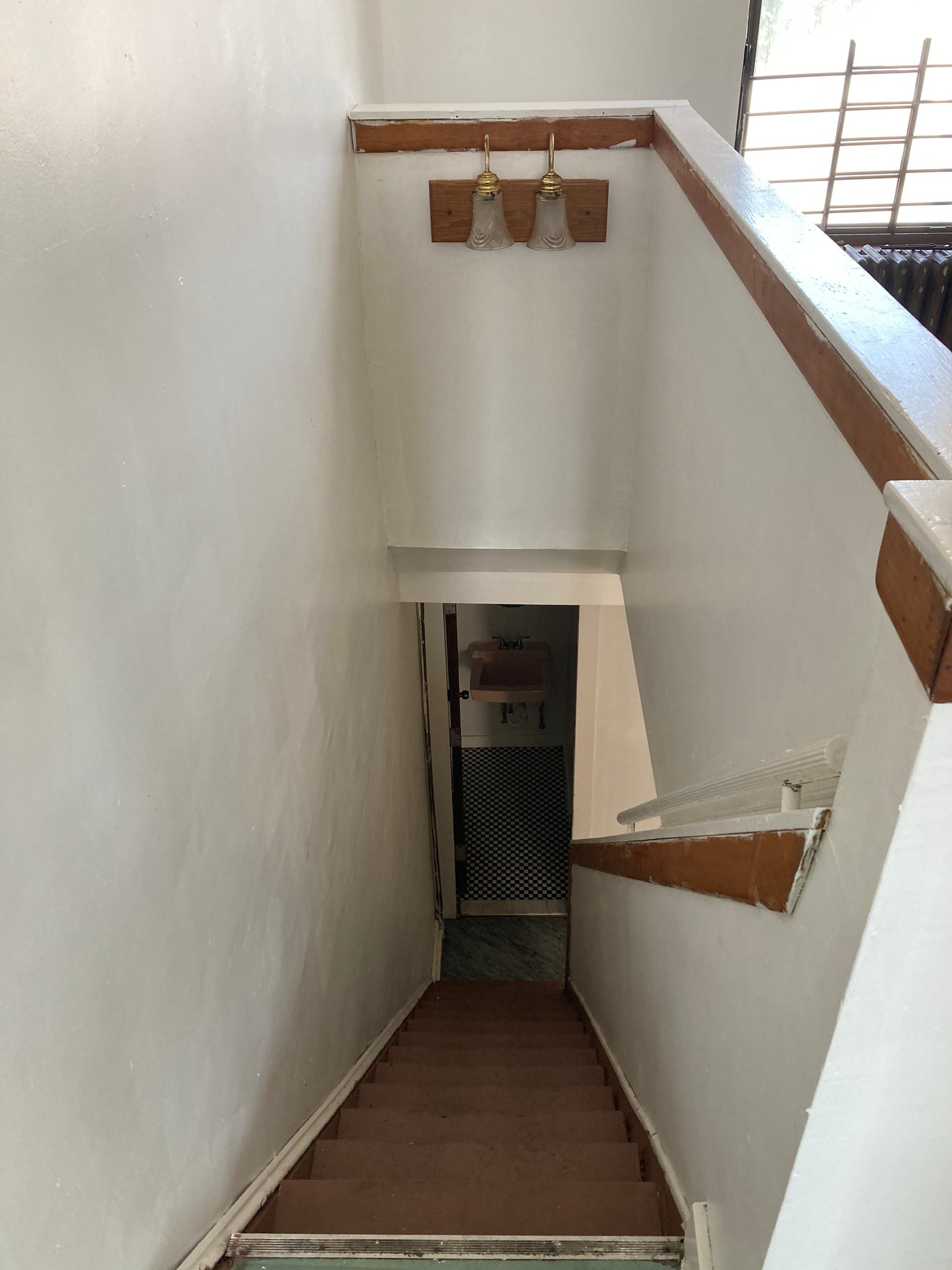 Philadelphia Apartment: 2922 Frankford Ave