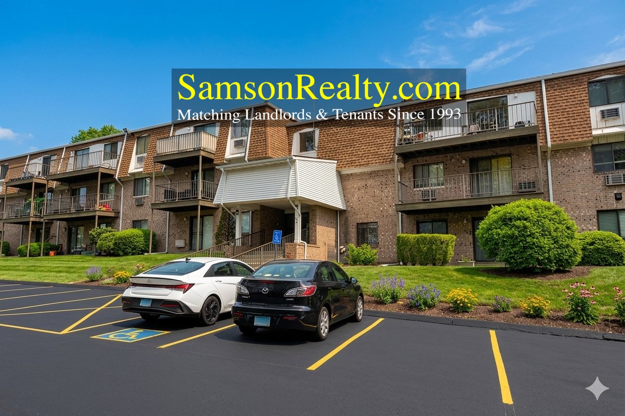 Warwick Condo: 756 Quaker Lane