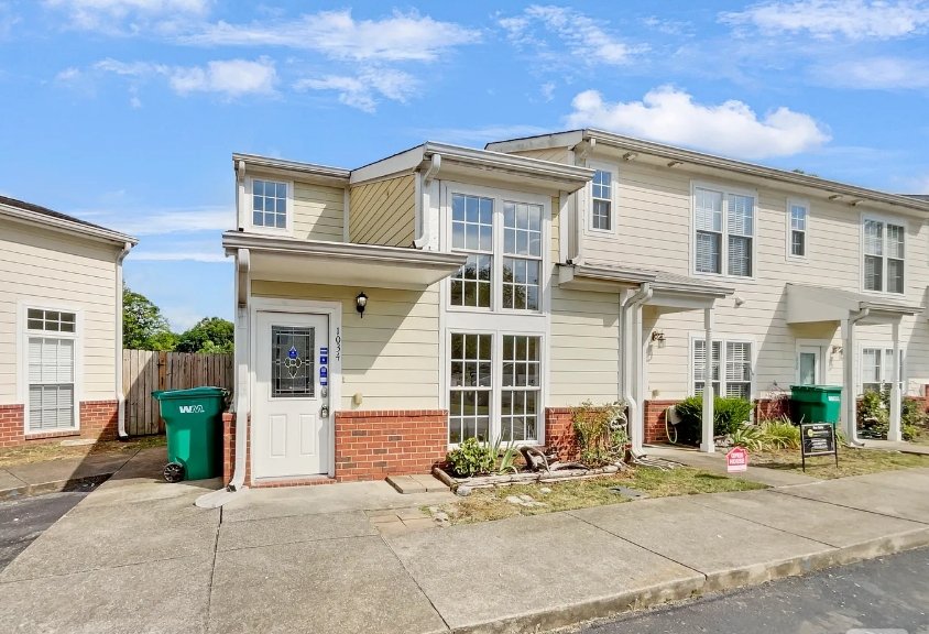 Spring Hill Townhome: 1034 Wildwood Dr.