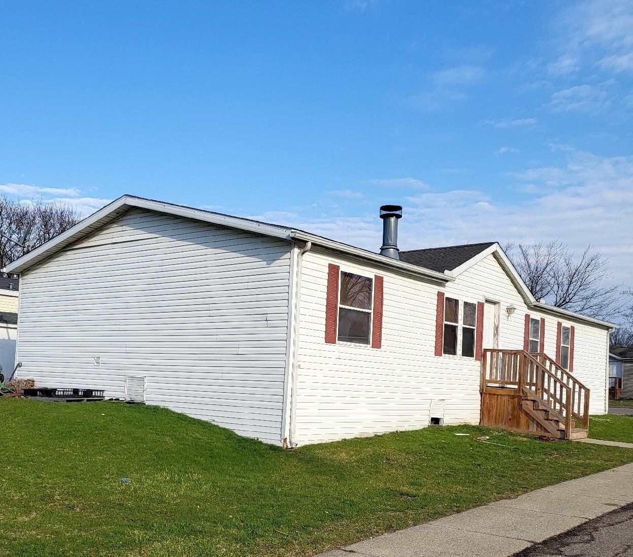 Milford House: 1856 Armstrong Blvd.