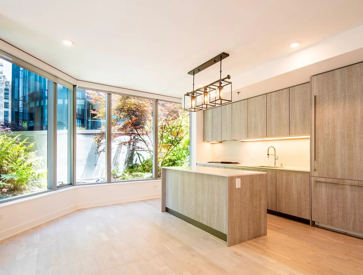 San Francisco Condo: 333 Beale Street Plz