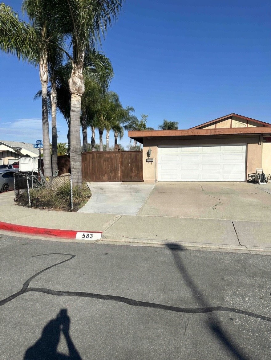 San Marcos House: 583 Charlotte Dr