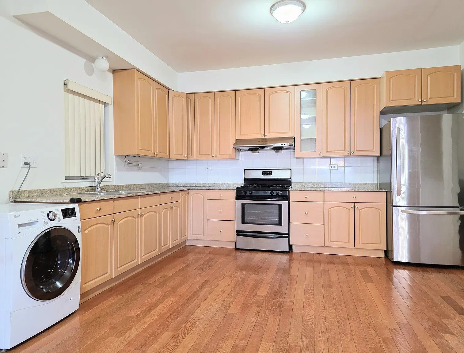 Chicago Condo: 705 W 31st St APT