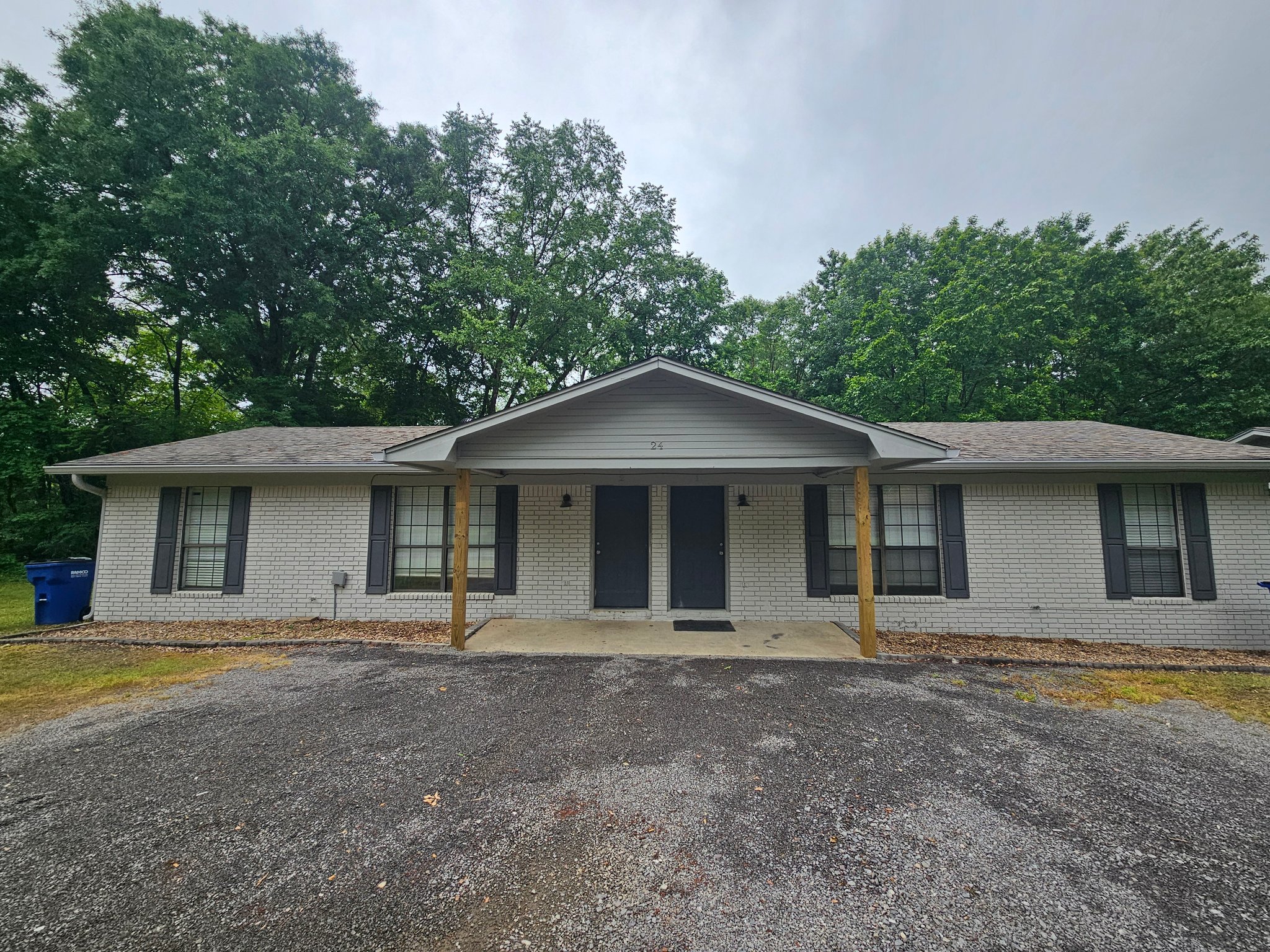 Greenbrier Multiplex: 24 Linder Rd