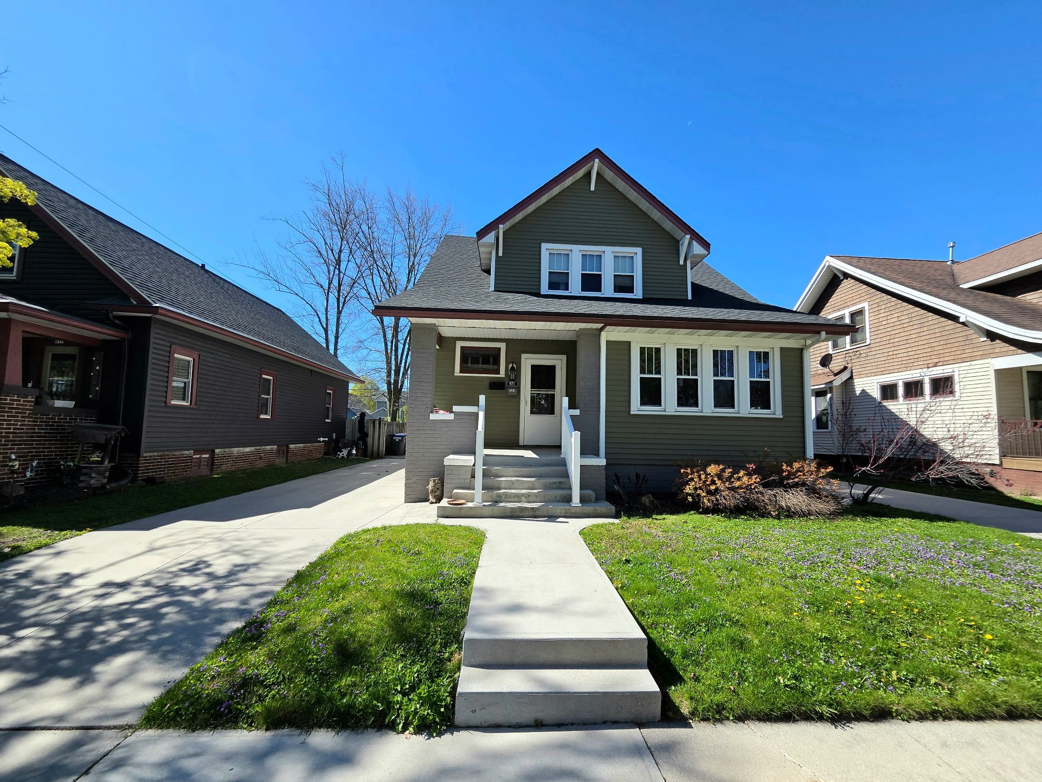 Sheboygan House: 921 Bell Ave