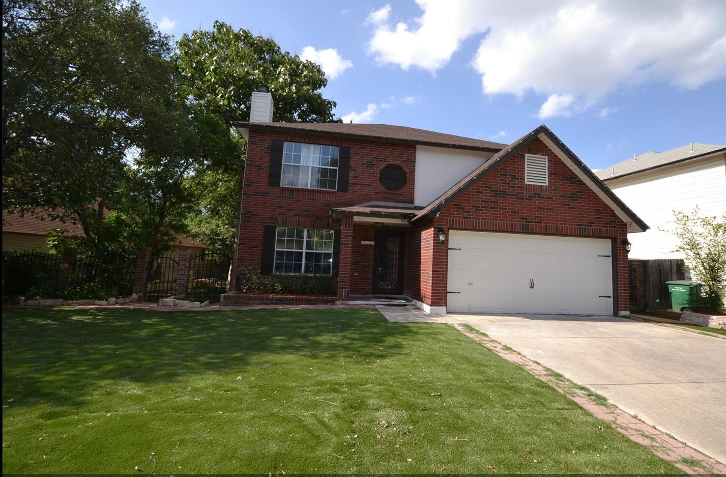San Antonio House: 9543 Summerbrook