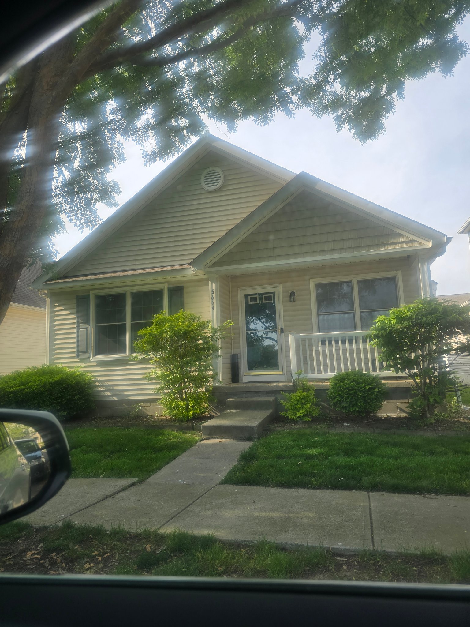 Hilliard House: 5664 Galveston dr