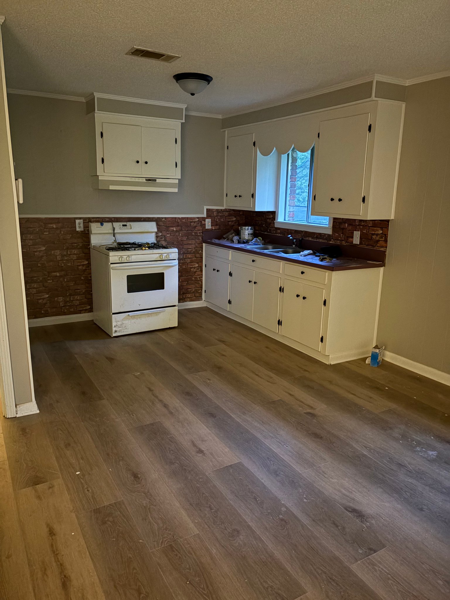Port Gibson House: 1112 Sweet Briar St