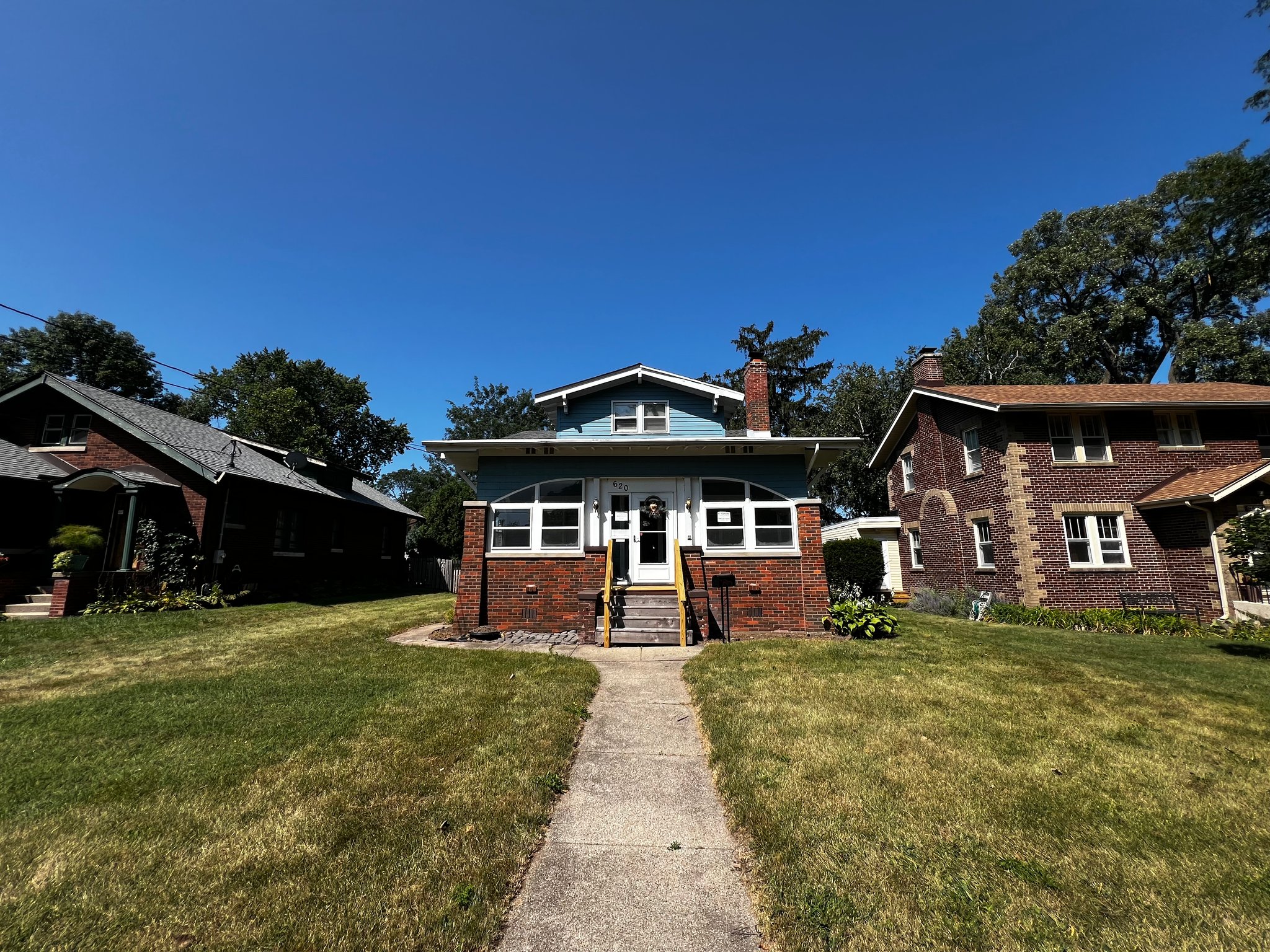Rockford House: 620 Paris Avenue