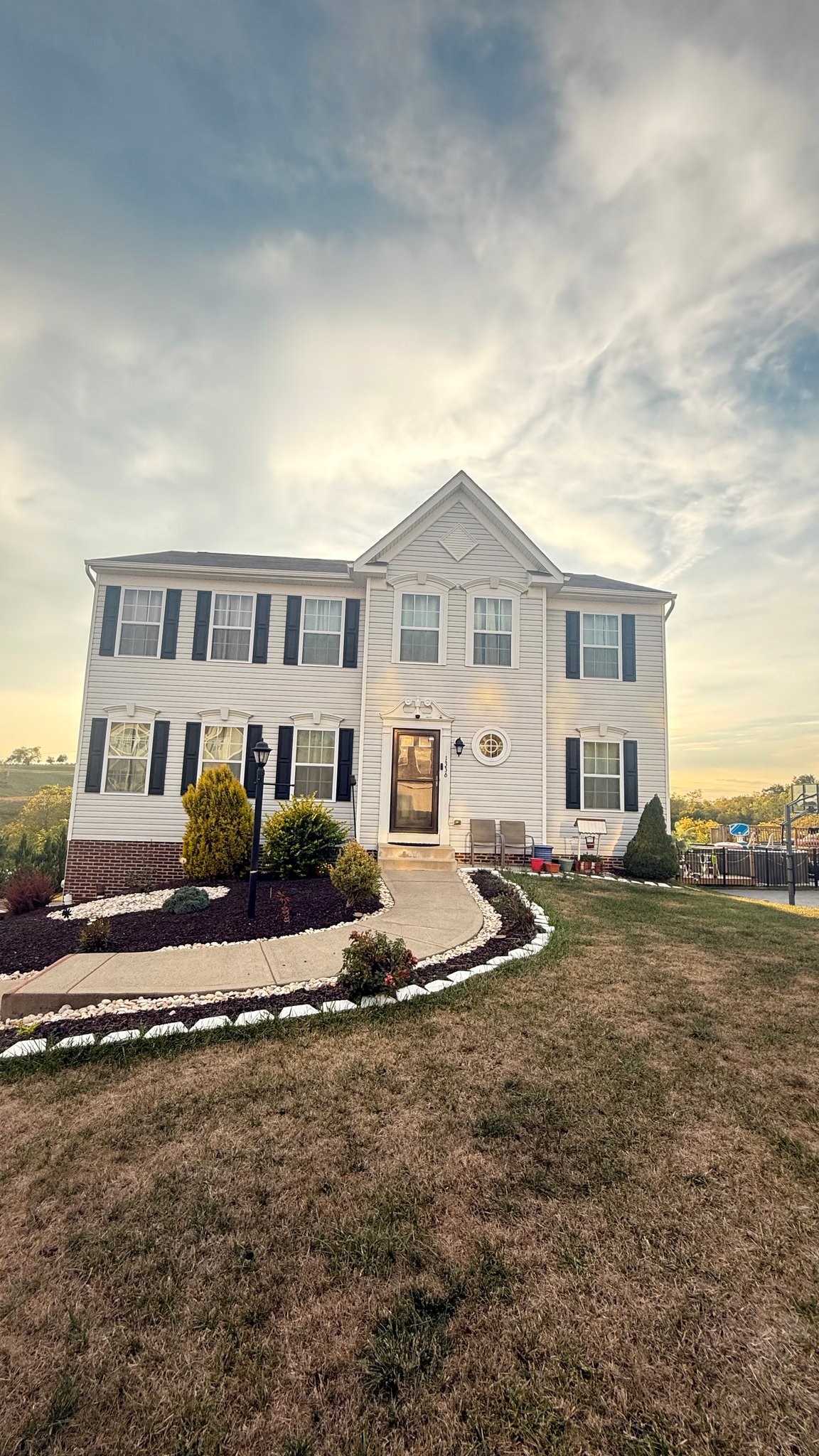 Mc Donald House: 1336 Sandstone Dr
