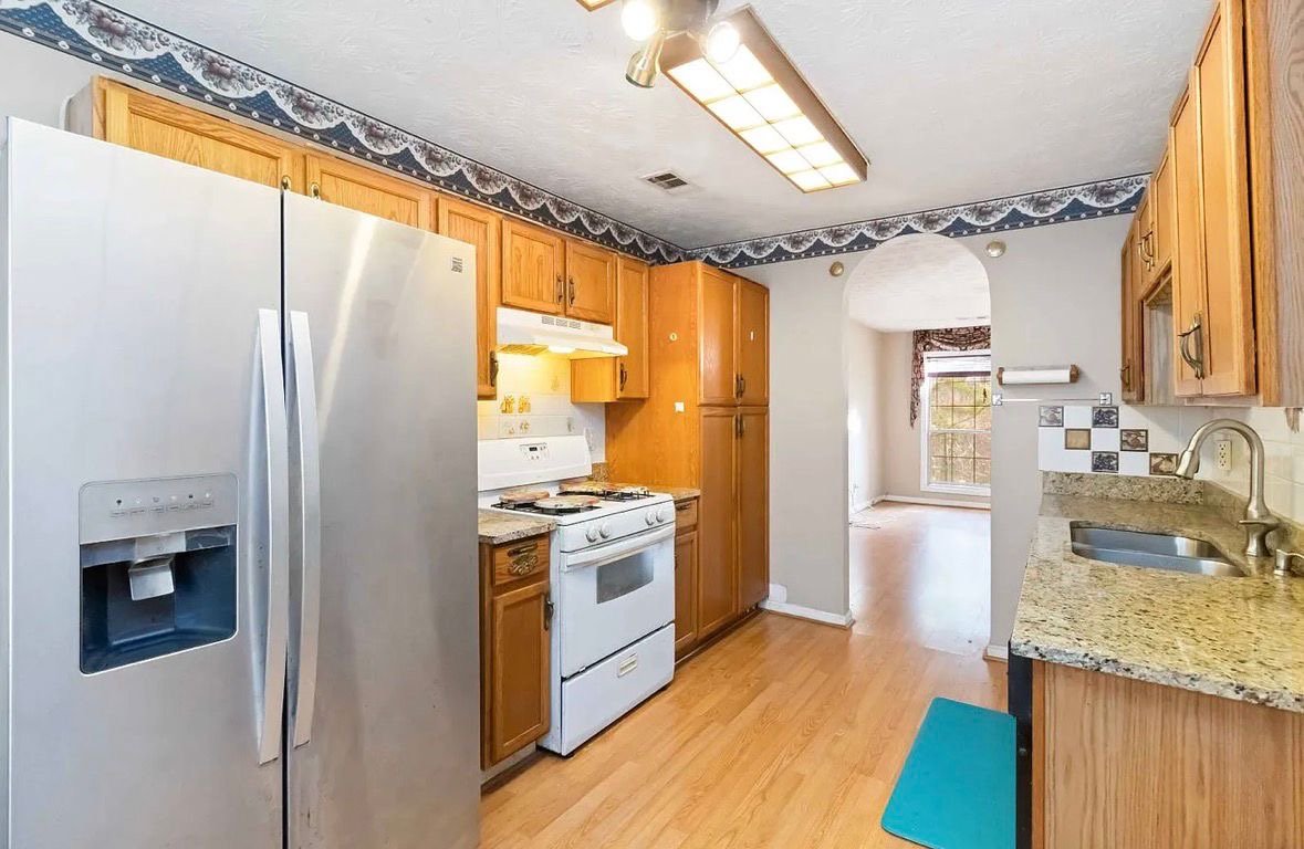 Tucker House: 1505 Idlewood Rd