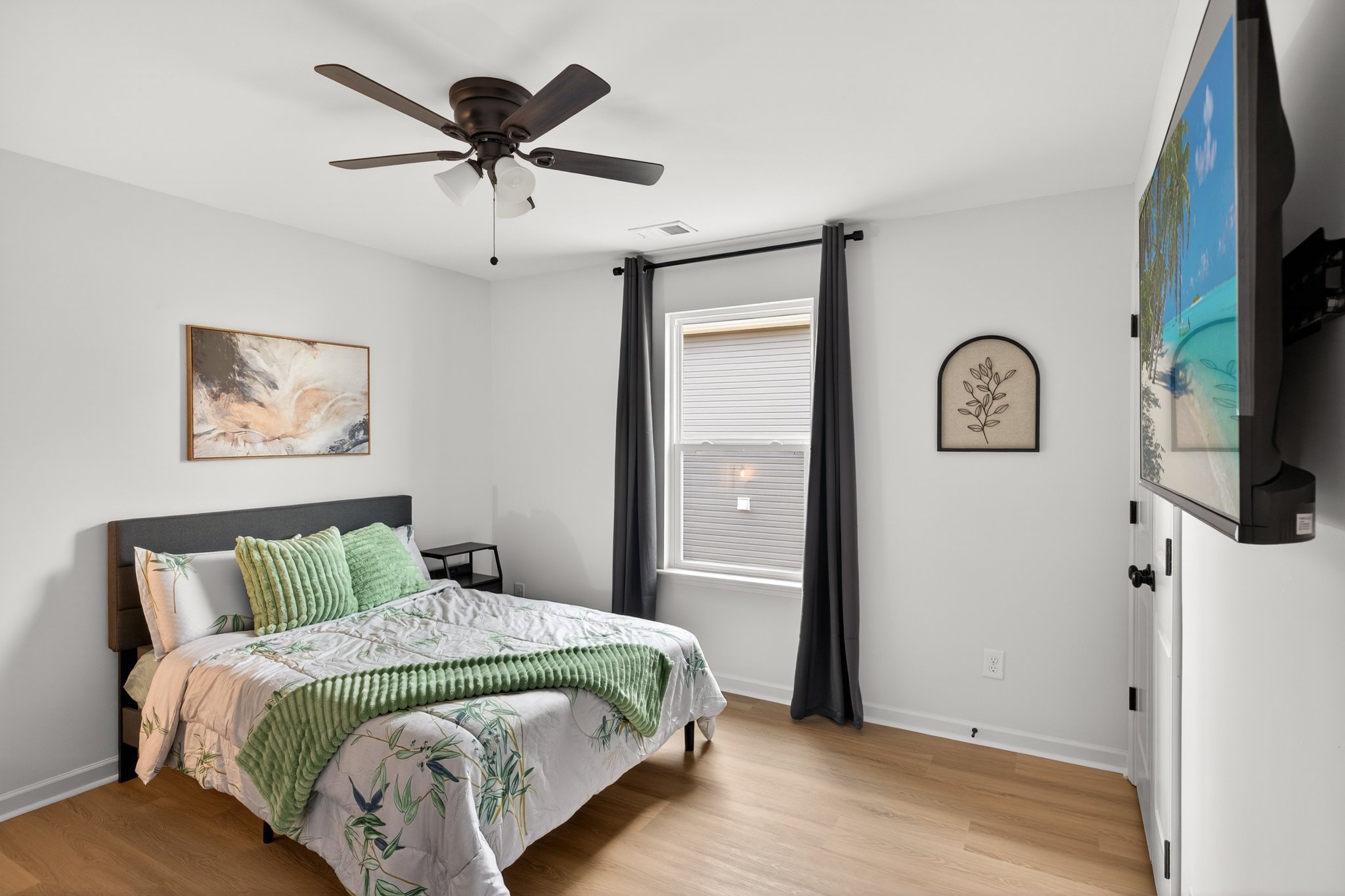 Charlotte House: 13443 Main Drive