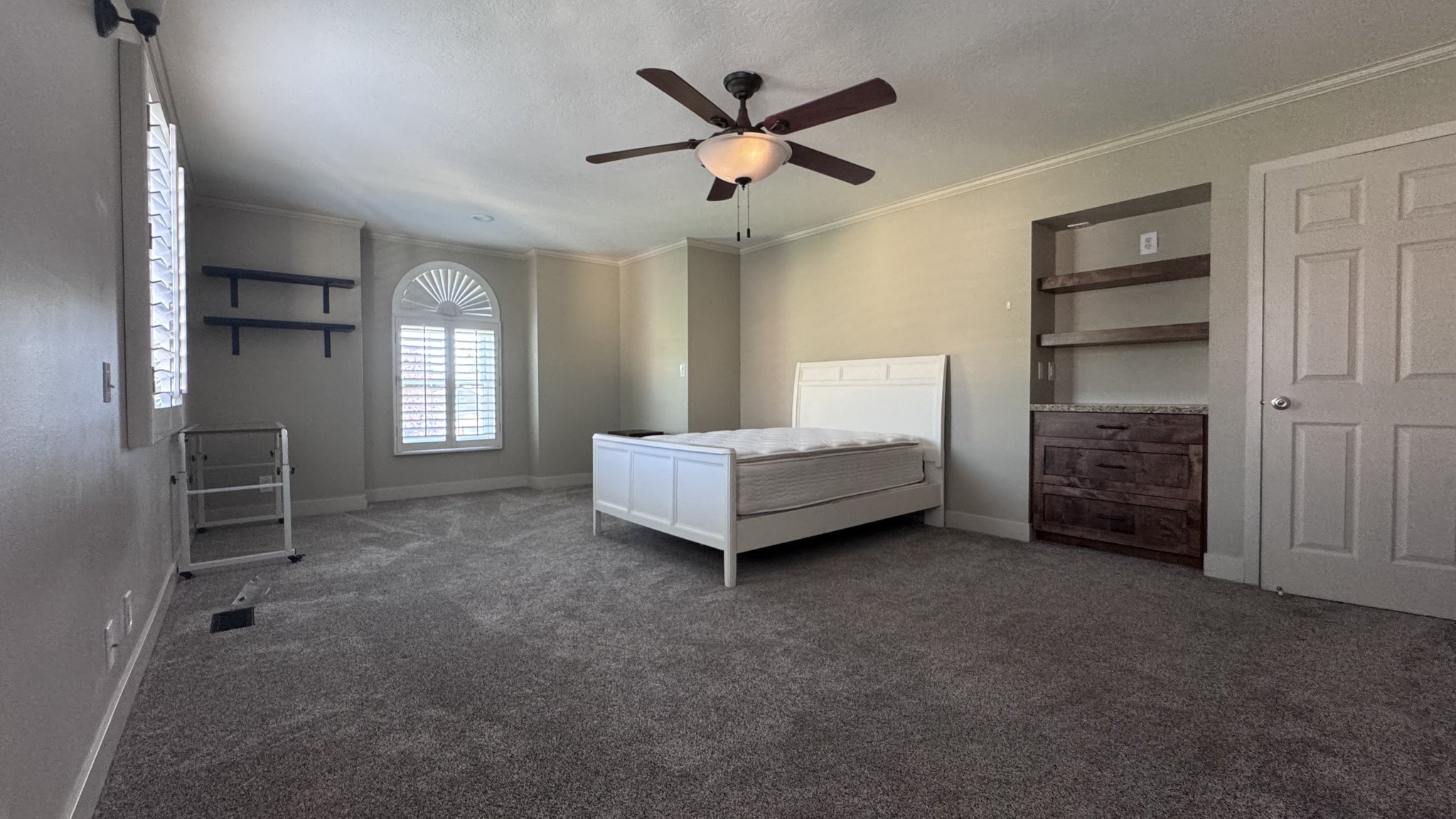 Orem House: 230 W 1100 S