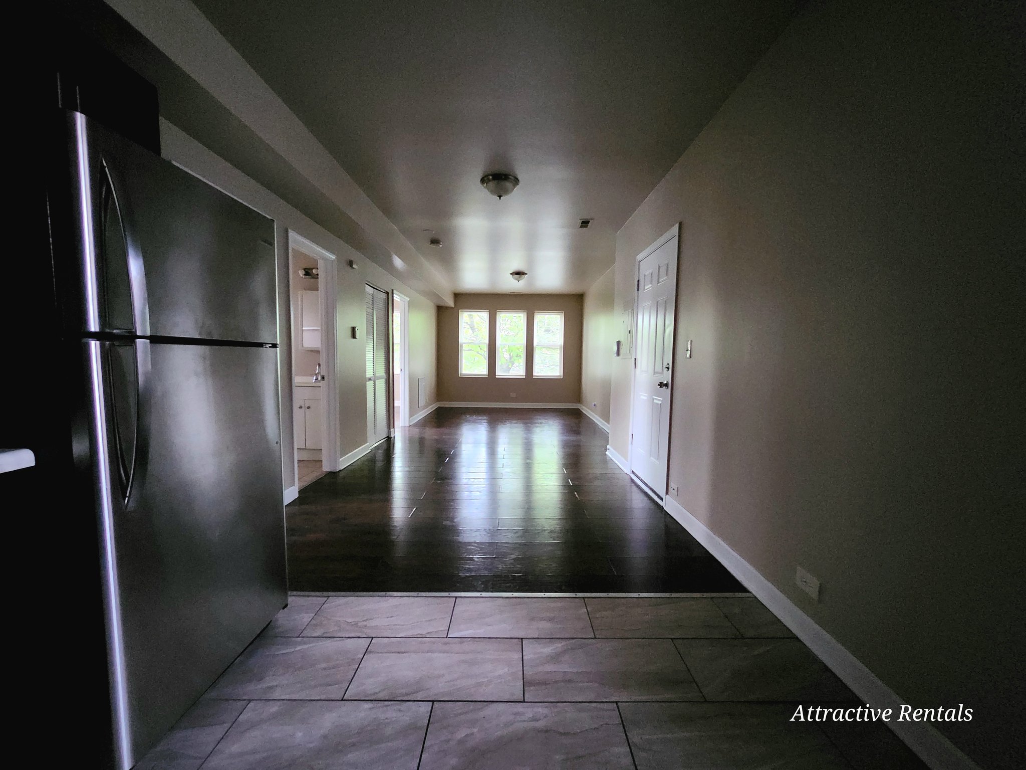 Chicago Apartment: 9825 S Loomis St