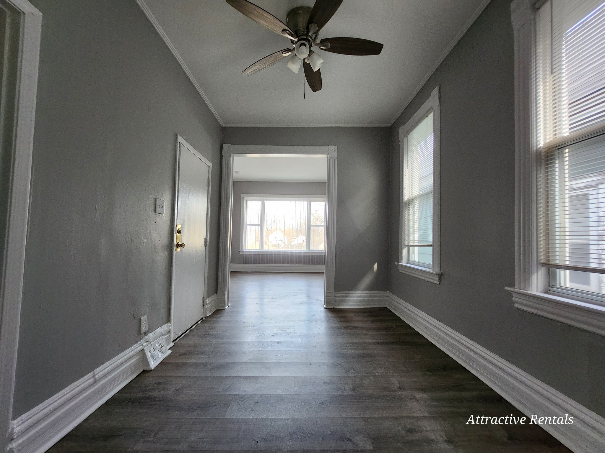 Chicago Apartment: 7636 S Drexel Ave