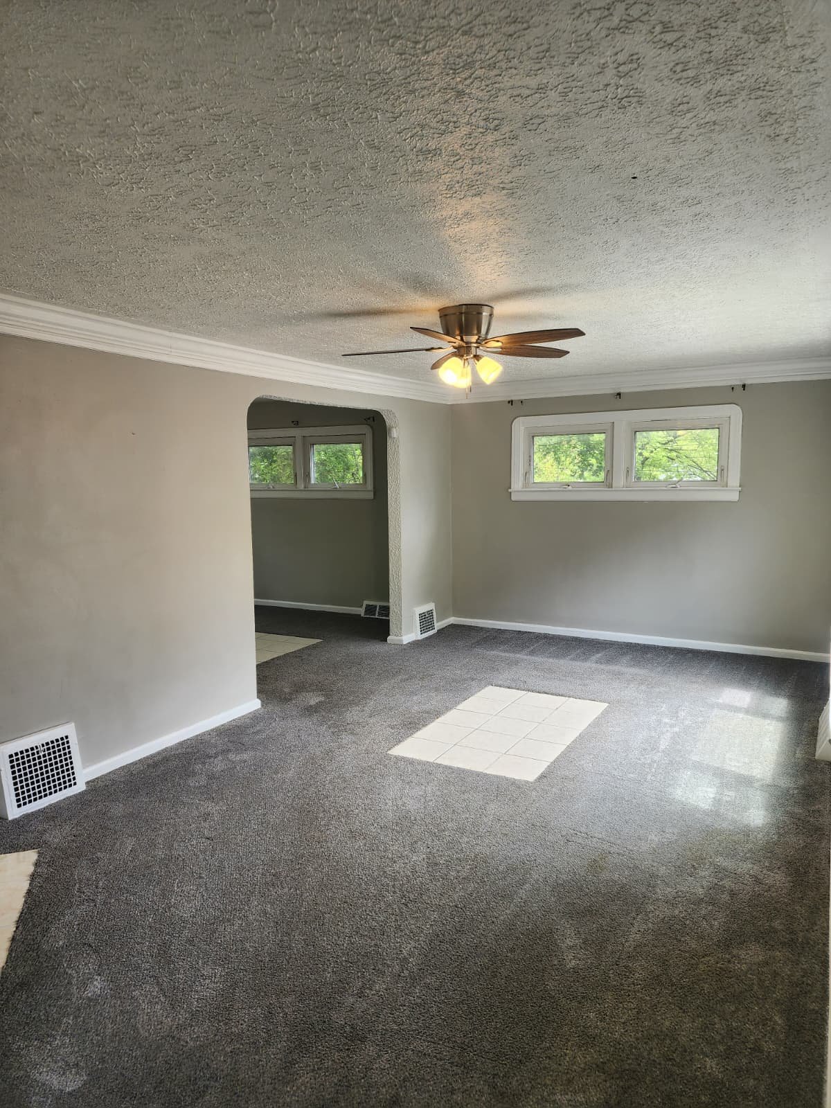 Cleveland House: 11119 Forest Ave