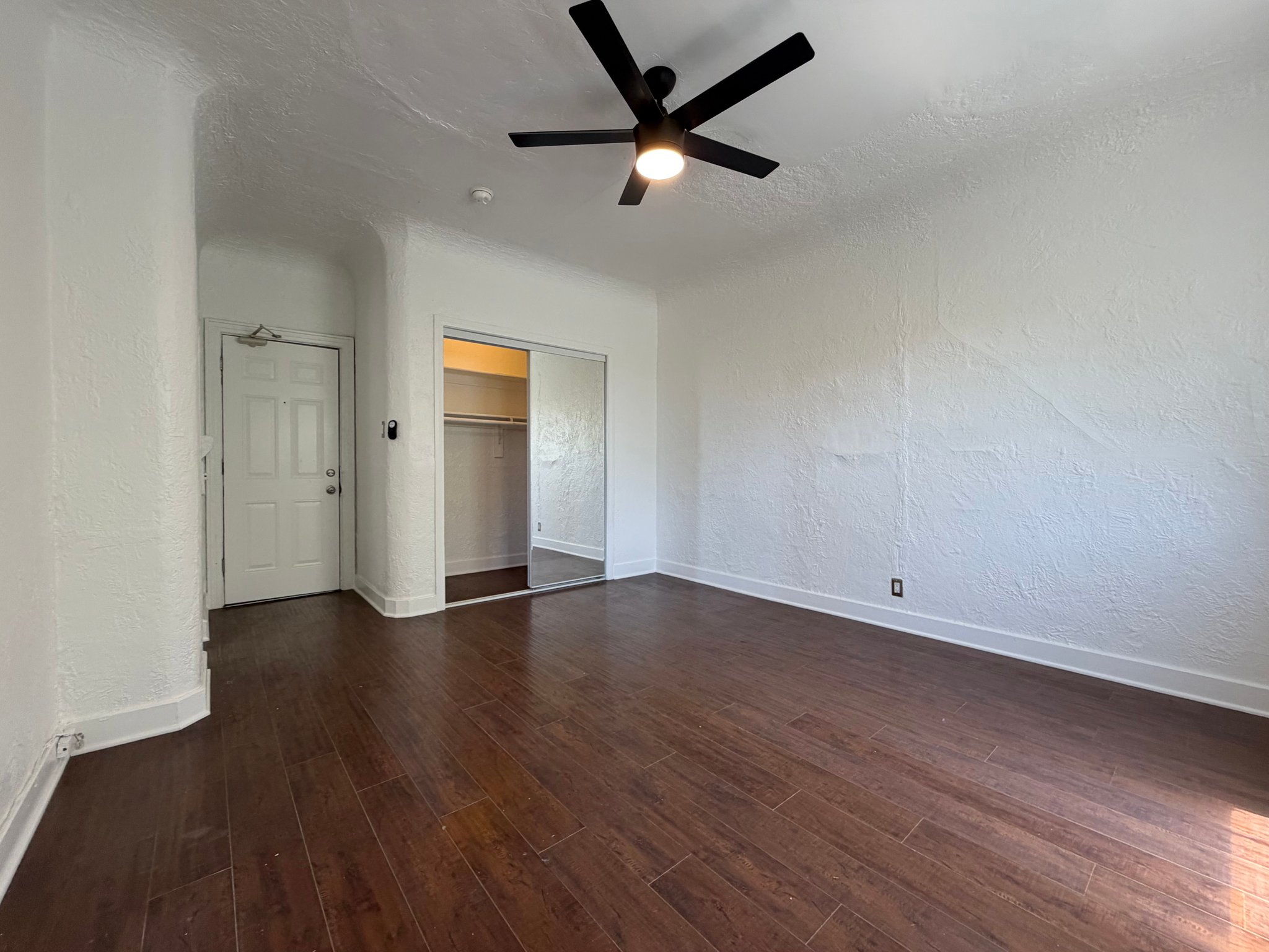 los angeles Apartment: 206 S Coronado St