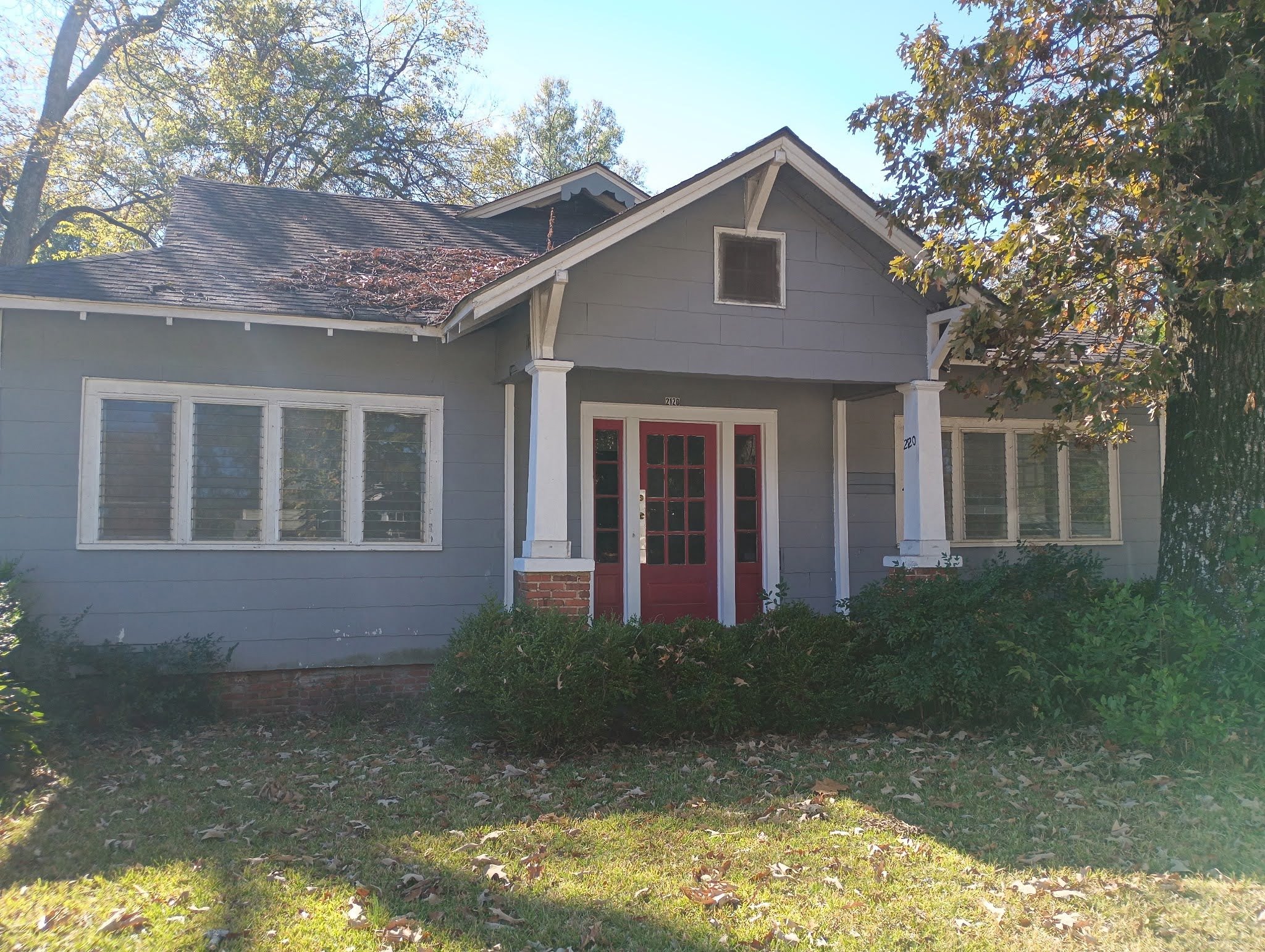 Montgomery House: 2120 E 3rd Street