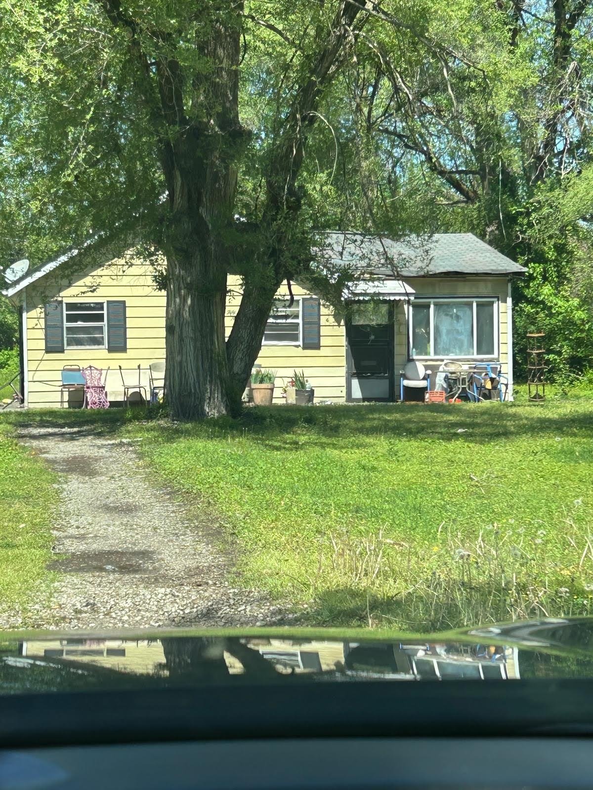 East St. Louis House: 59 Jarvis Pl