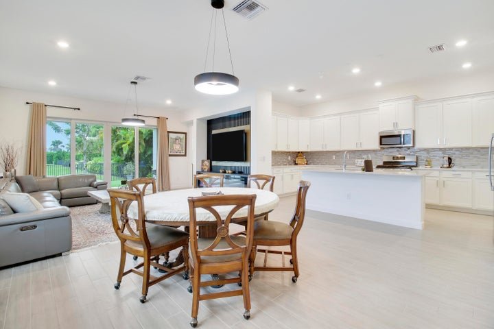 Lake Worth House: 8914 Kingsmoor Way
